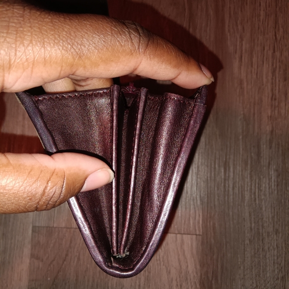 Gucci Authentic Brown Lovely Heart Monogram Bi-Fold Continental Guccisima Wallet - Picture 11 of 12